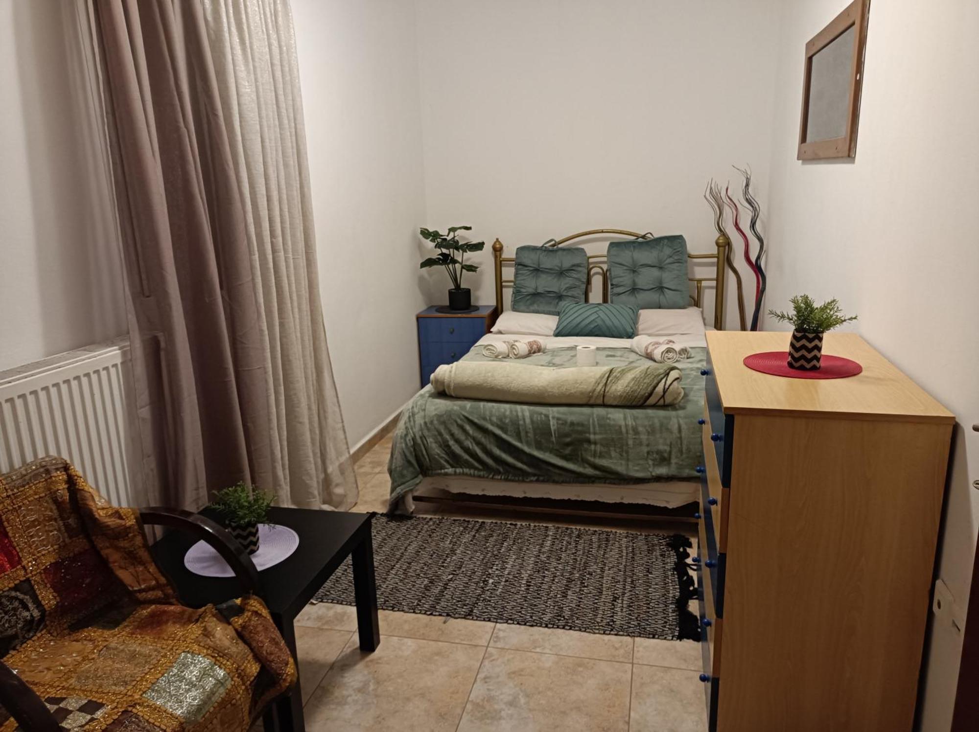 Blue Moon Apartments 尼亚米卡尼奥纳 外观 照片