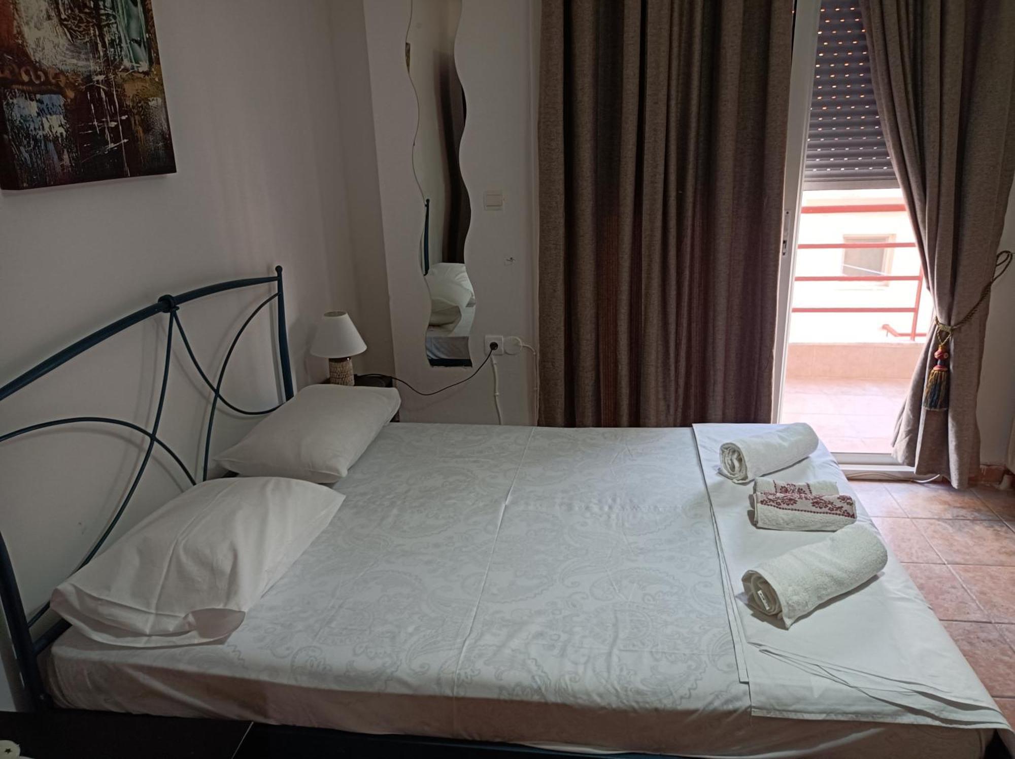 Blue Moon Apartments 尼亚米卡尼奥纳 客房 照片