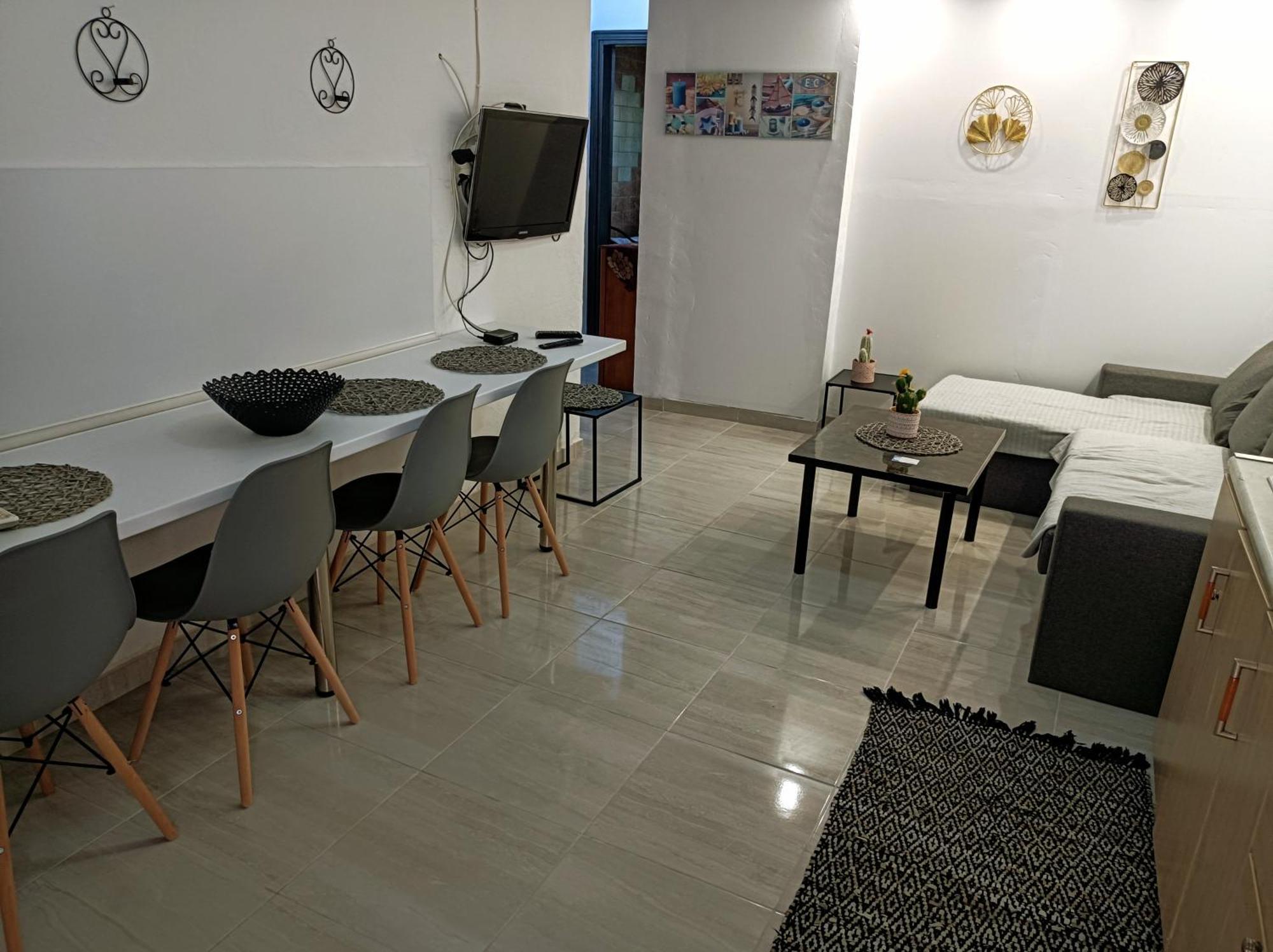 Blue Moon Apartments 尼亚米卡尼奥纳 客房 照片